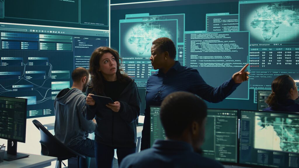 cyber security experts women working on spyware and malware detection